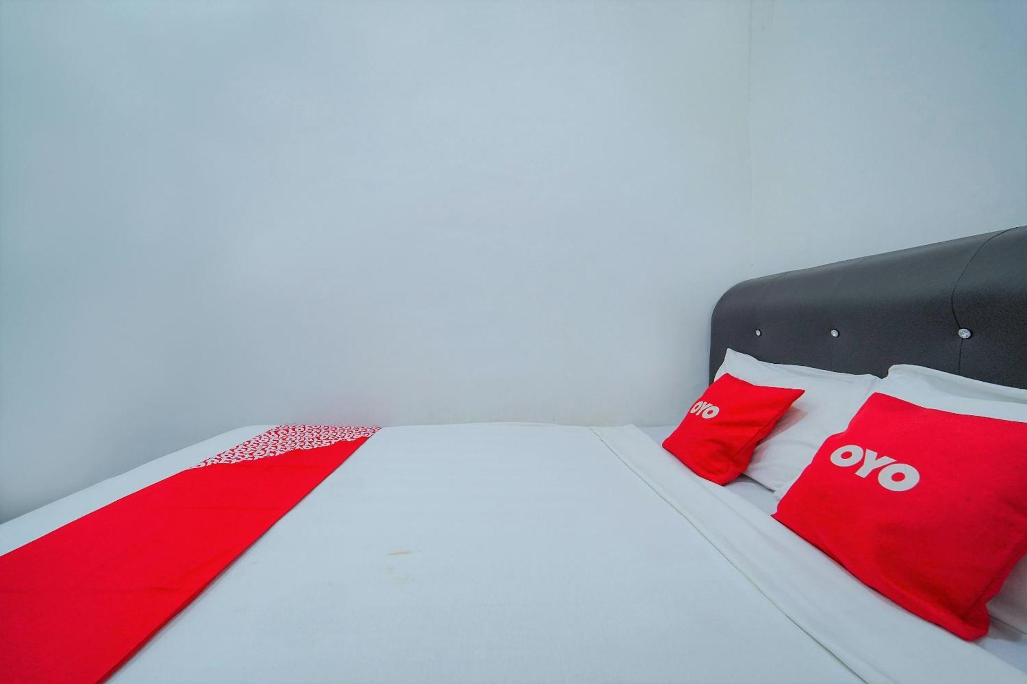 OYO 89820 Sp Berlian Inn Sungai Petani Bagian luar foto